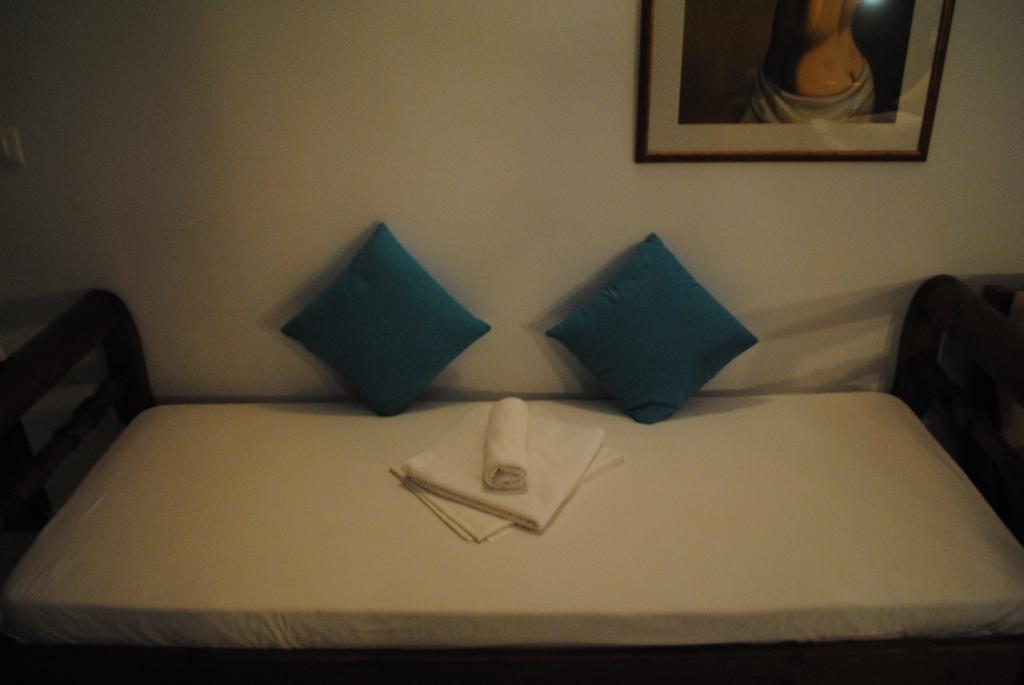 Traditional Idramon Hotel Chrissi Akti Chania Exterior foto