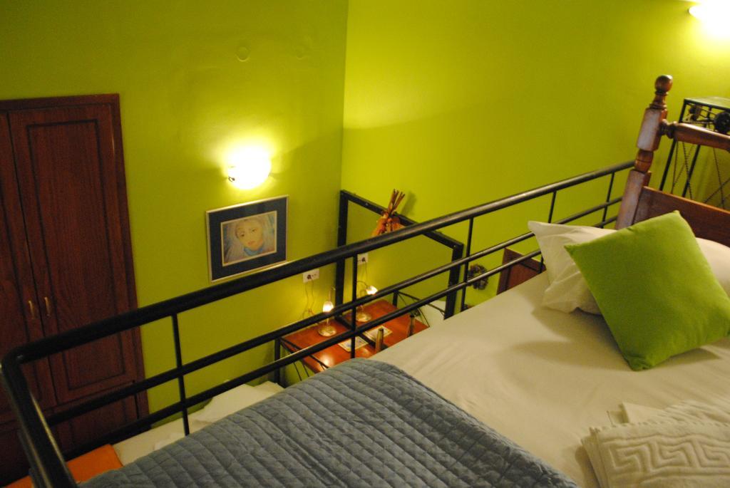 Traditional Idramon Hotel Chrissi Akti Chania Quarto foto