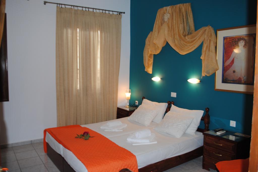 Traditional Idramon Hotel Chrissi Akti Chania Exterior foto