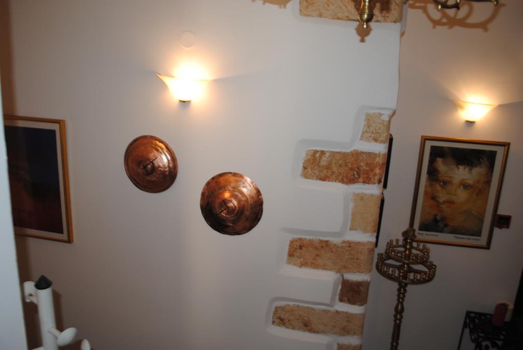 Traditional Idramon Hotel Chrissi Akti Chania Exterior foto
