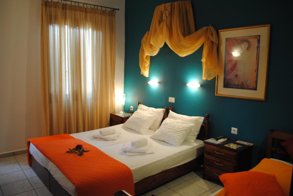 Traditional Idramon Hotel Chrissi Akti Chania Exterior foto