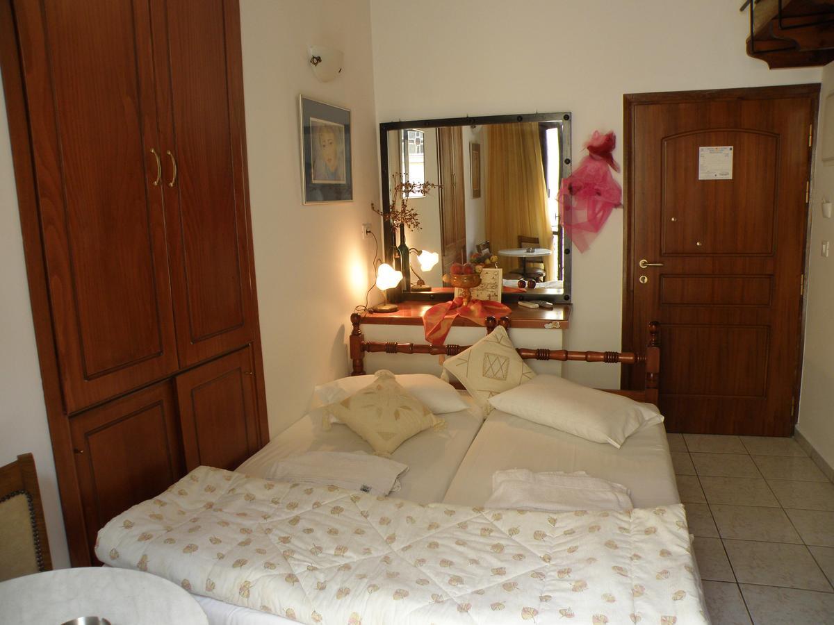 Traditional Idramon Hotel Chrissi Akti Chania Exterior foto
