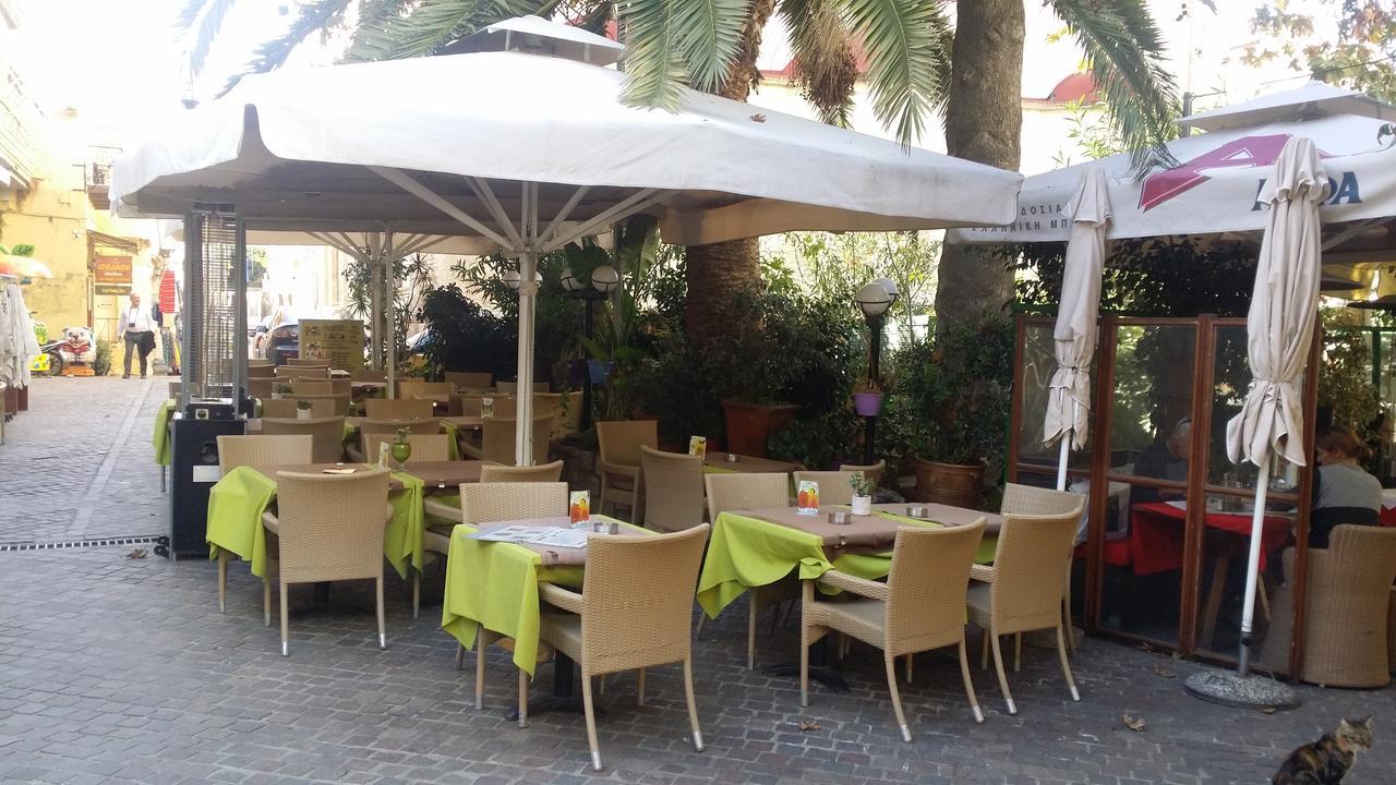 Traditional Idramon Hotel Chrissi Akti Chania Exterior foto
